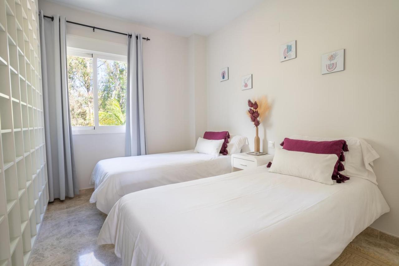 2Bdr Penthouse, Los Naranjos, W/Pool, 2Km P.Banus Marbella Exterior foto